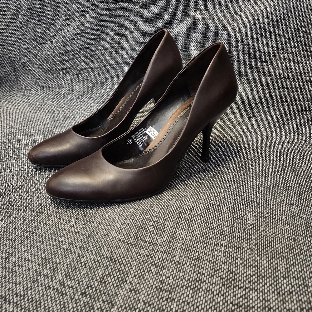 Isaac Mizrahi Heels/Pumps Womens 10 Classic Chocolate Brown Leather Stilettos